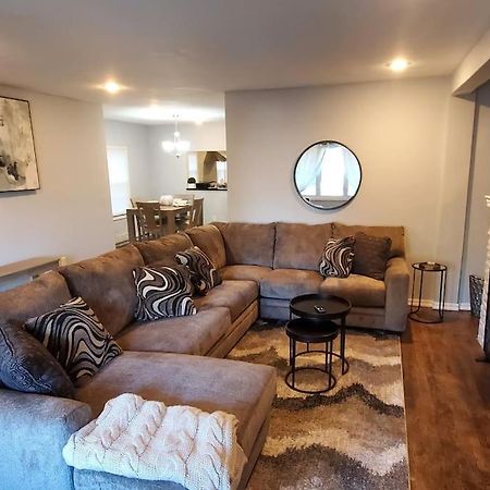 Quiet 3 Bedroom Apartment In Private Home New York Eksteriør billede