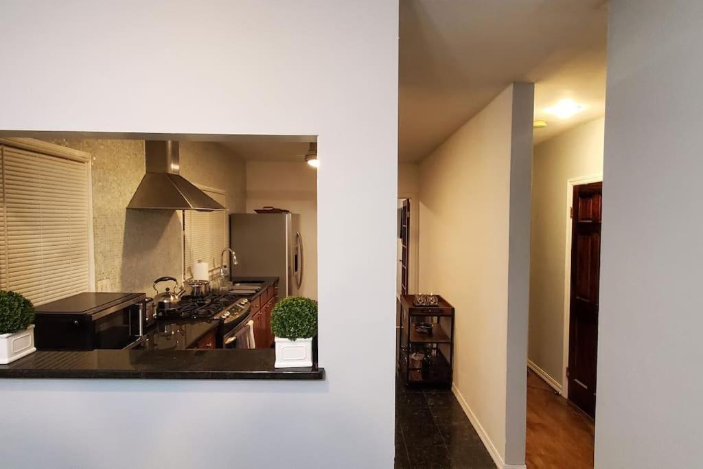 Quiet 3 Bedroom Apartment In Private Home New York Eksteriør billede